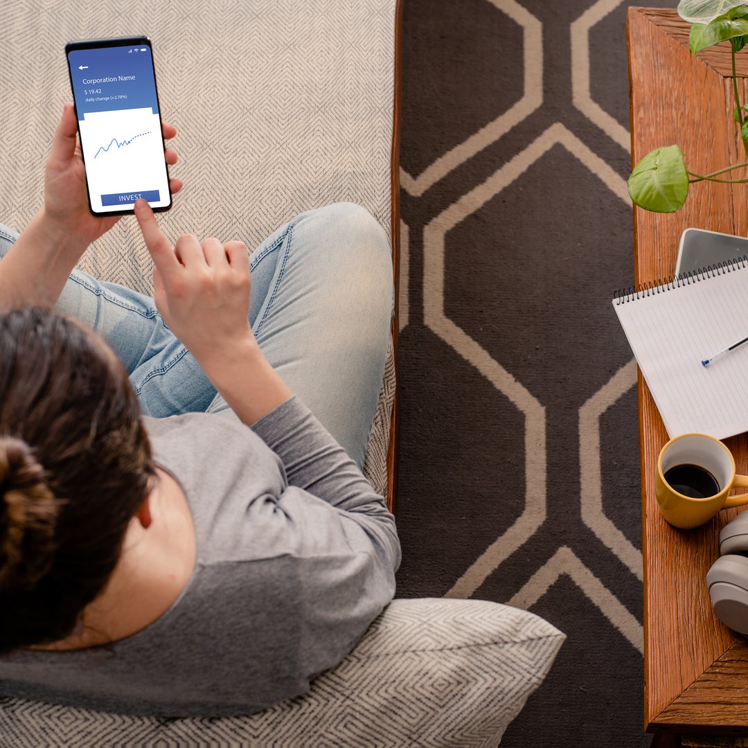 Image of Ready to begin your investing journey? Use this guide on investing for beginners to help get you started. 