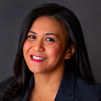 Picture of Stacy Rapacon