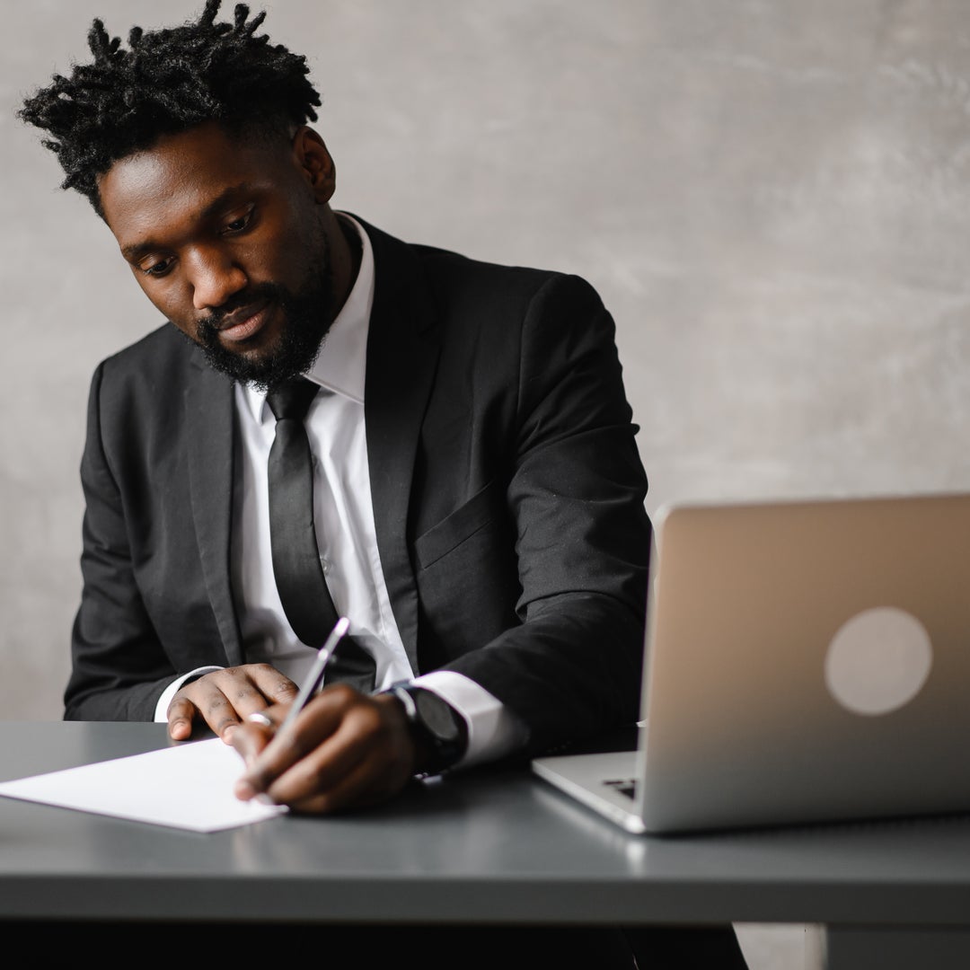 Image of Investing & trading are ways to grow your money that have different levels of risk. Learn more about how they help you achieve your financial goals.