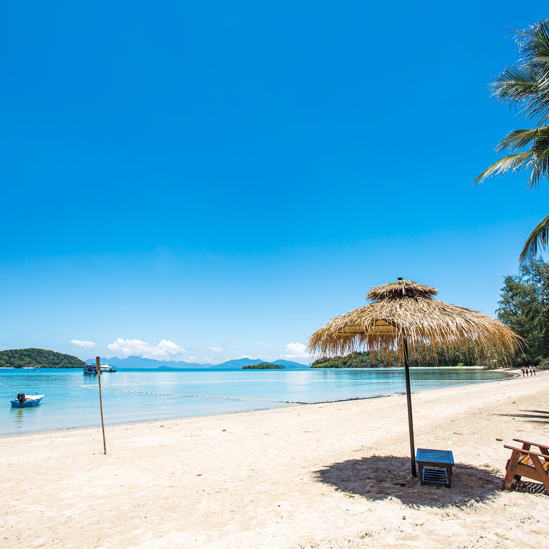 Image of Want to retire by 50? With enough time and discipline, and the right saving and investing strategy, it’s possible to achieve.