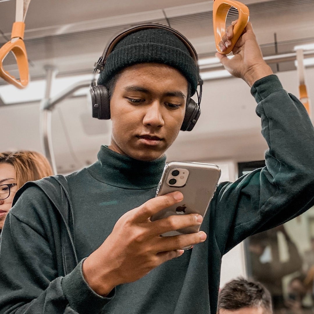 Image of A robo advisor automates the investing process, so it can buy and sell securities and rebalance your portfolio on a regular basis. Learn more here.