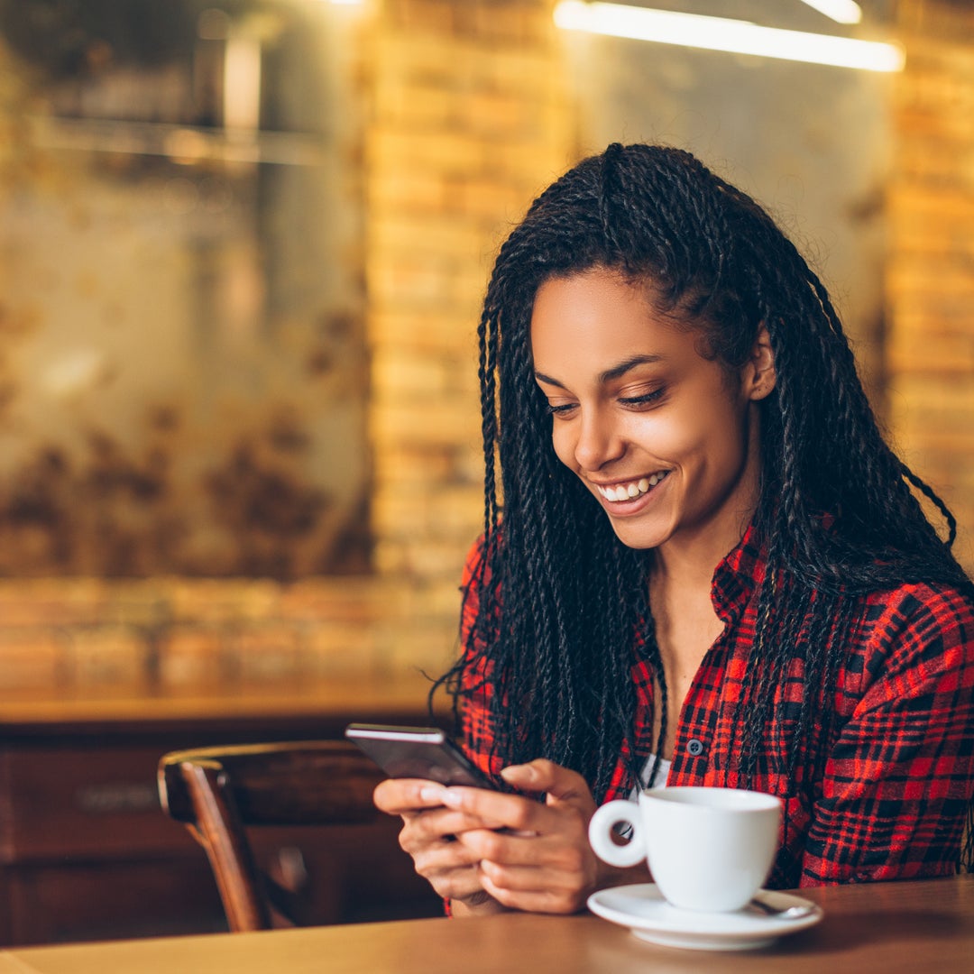 Image of Acorns helps you invest your money, save for retirement, open a banking account that puts investing at the center of your money, plus more.